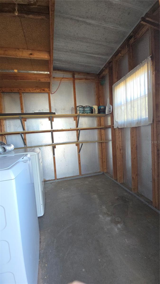 HIGH POINT MH SUB - Residential Lease