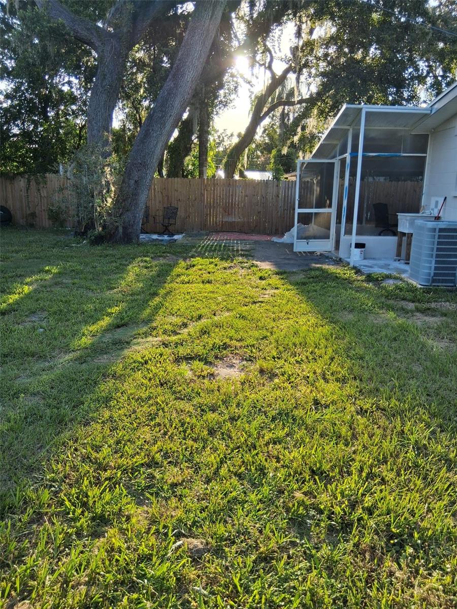 0TY | LAKEWOOD ESTATES UNIT NO 3 - Residential