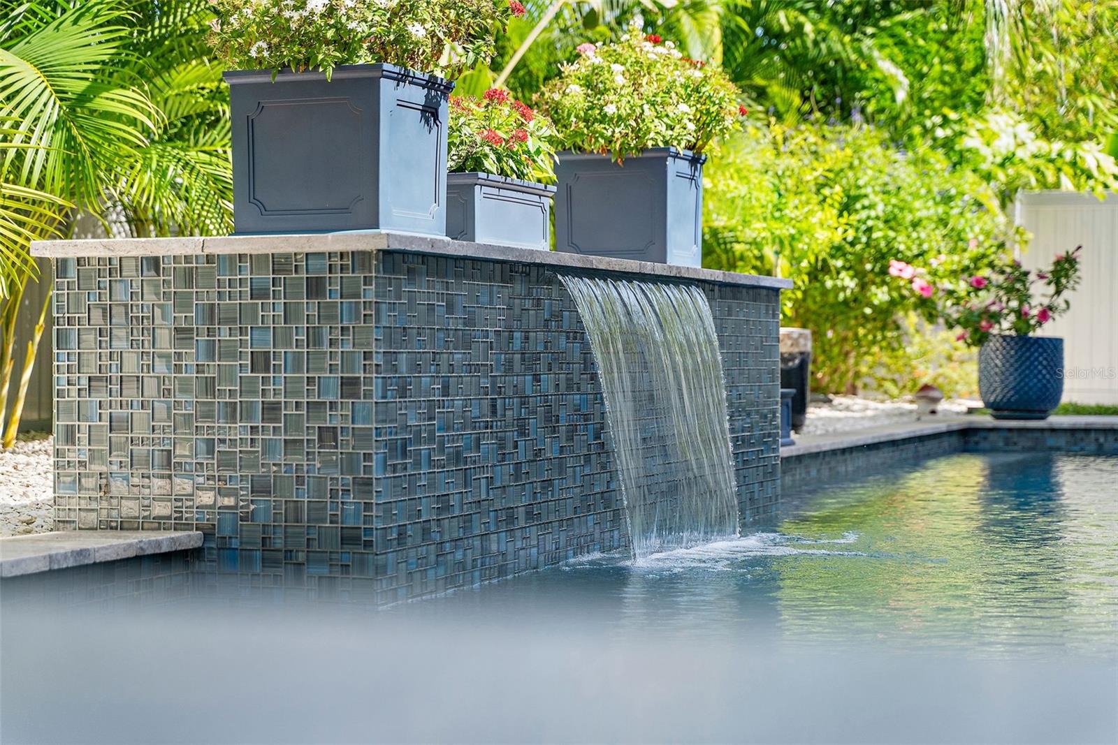 SNELL SHORES - Residential