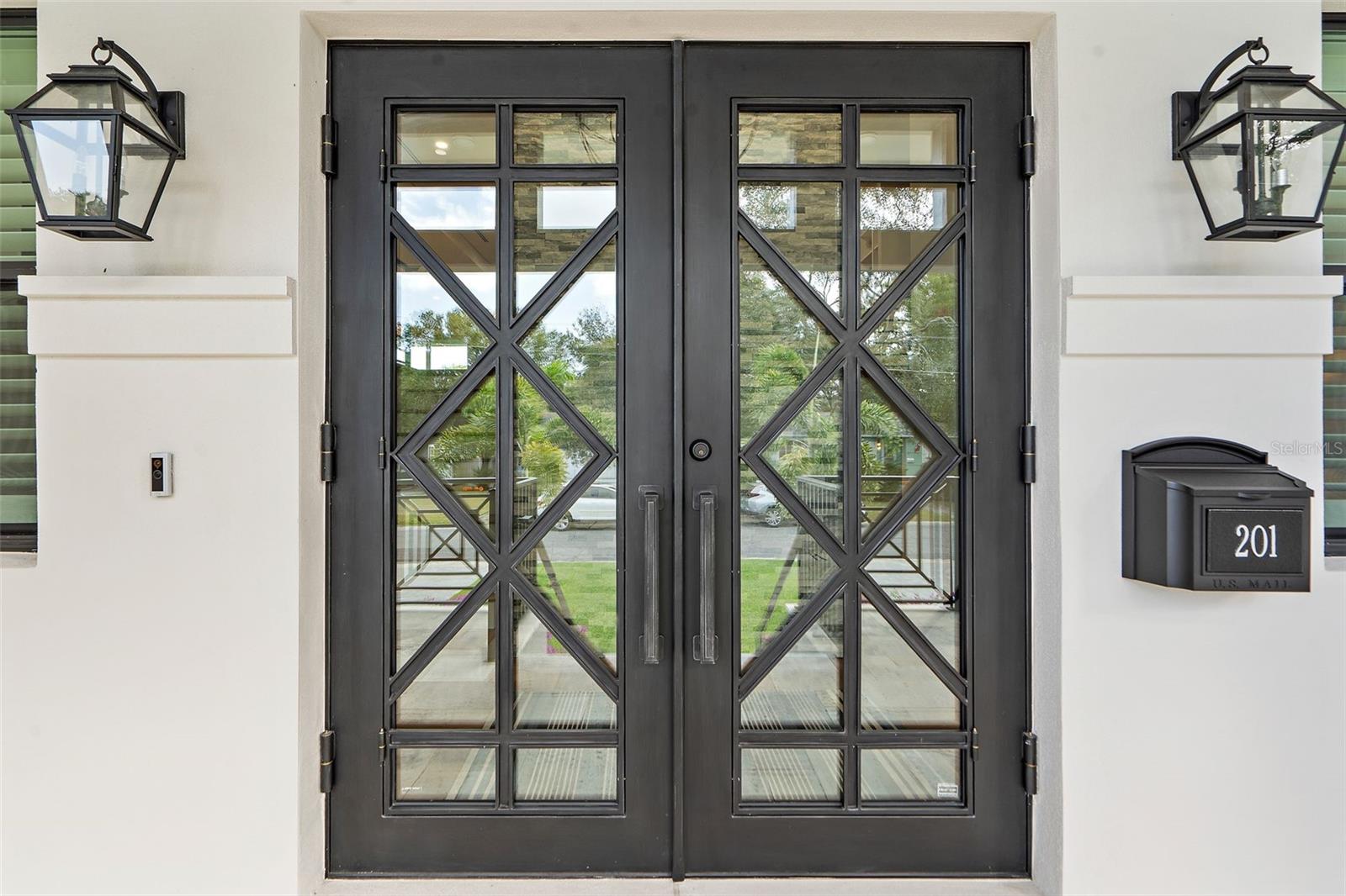 SNELL SHORES - Residential