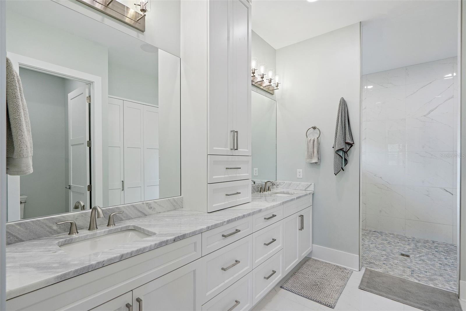 SNELL SHORES - Residential