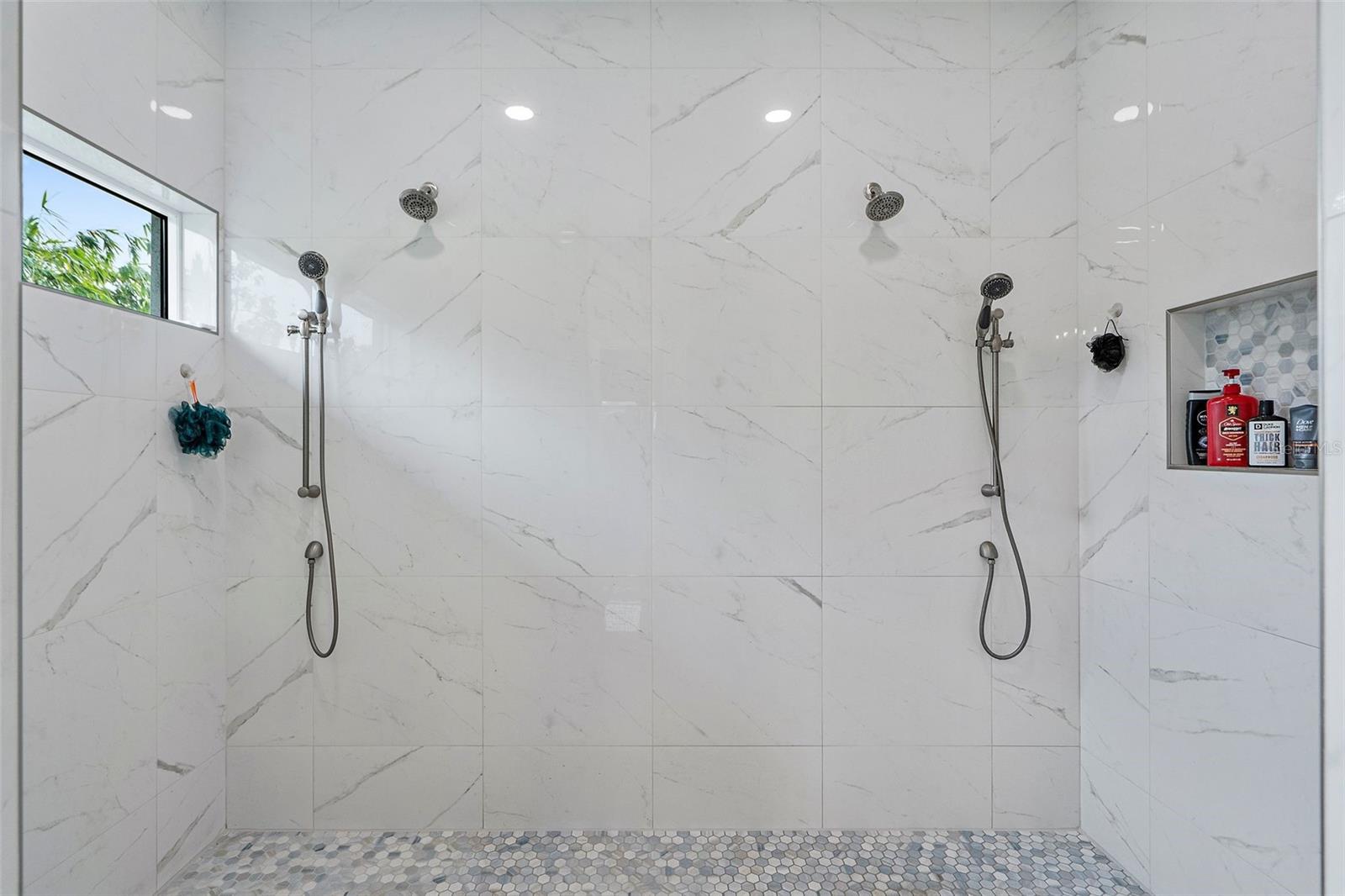 SNELL SHORES - Residential