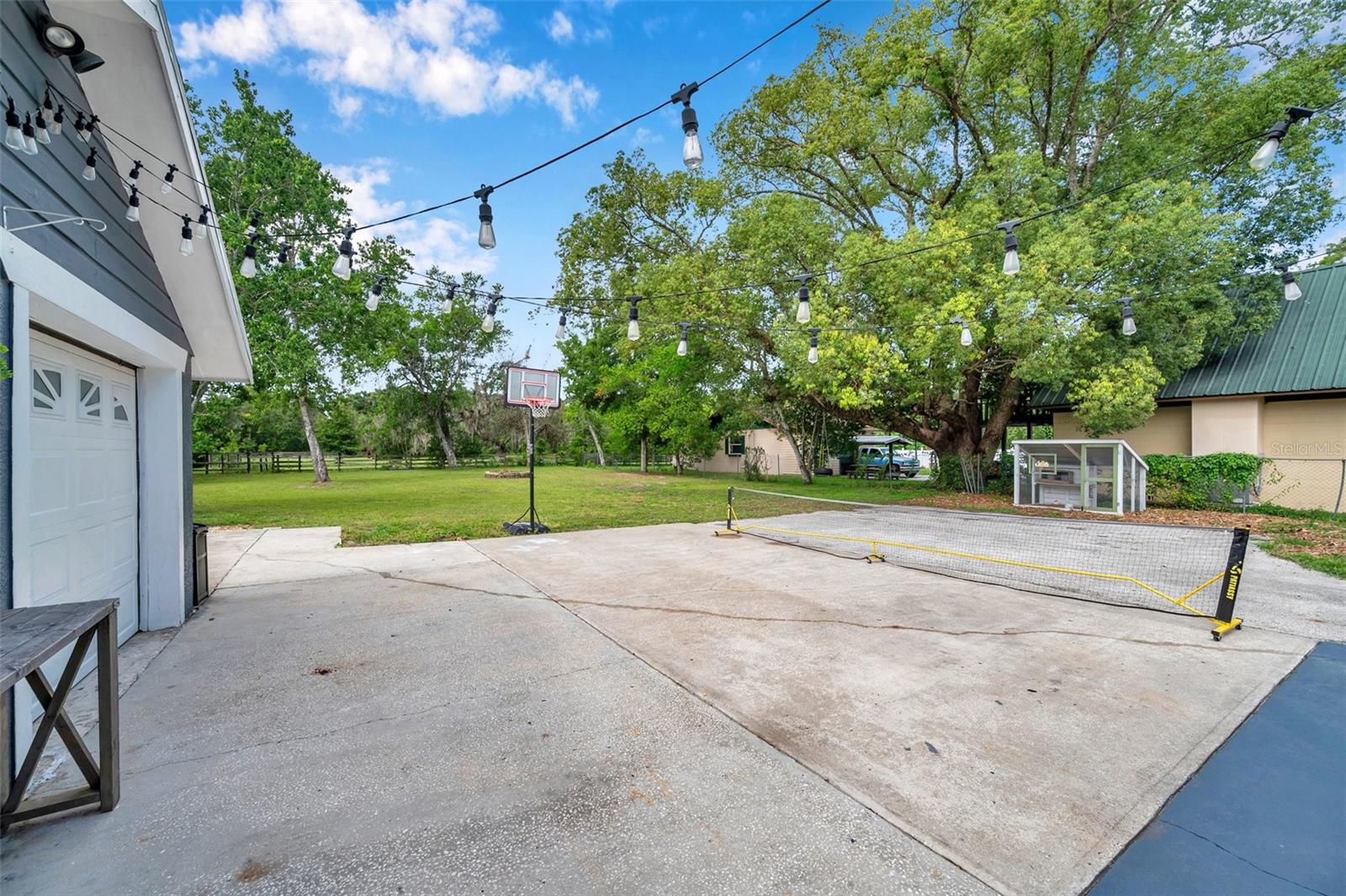 MASARYKTOWN - Residential Lease