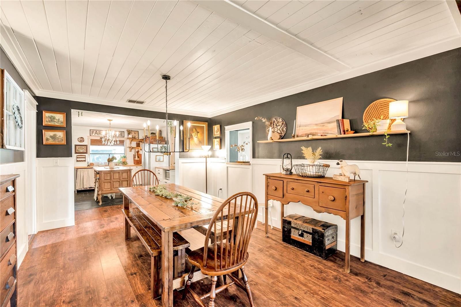 MASARYKTOWN - Residential Lease