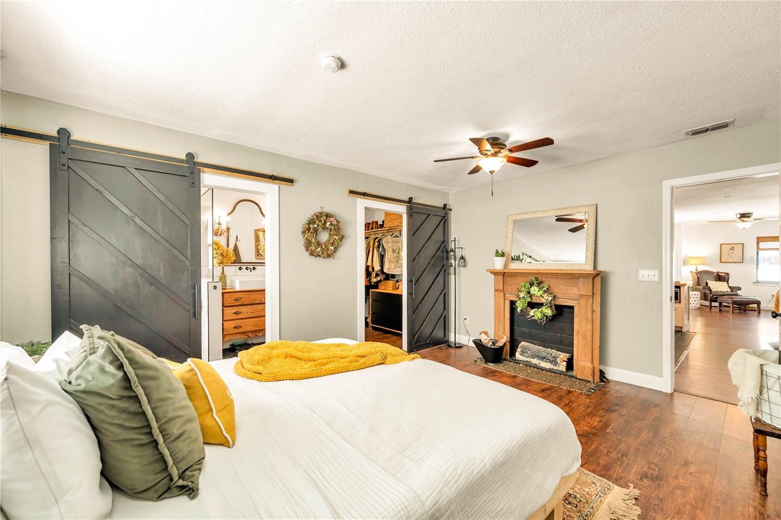 MASARYKTOWN - Residential Lease