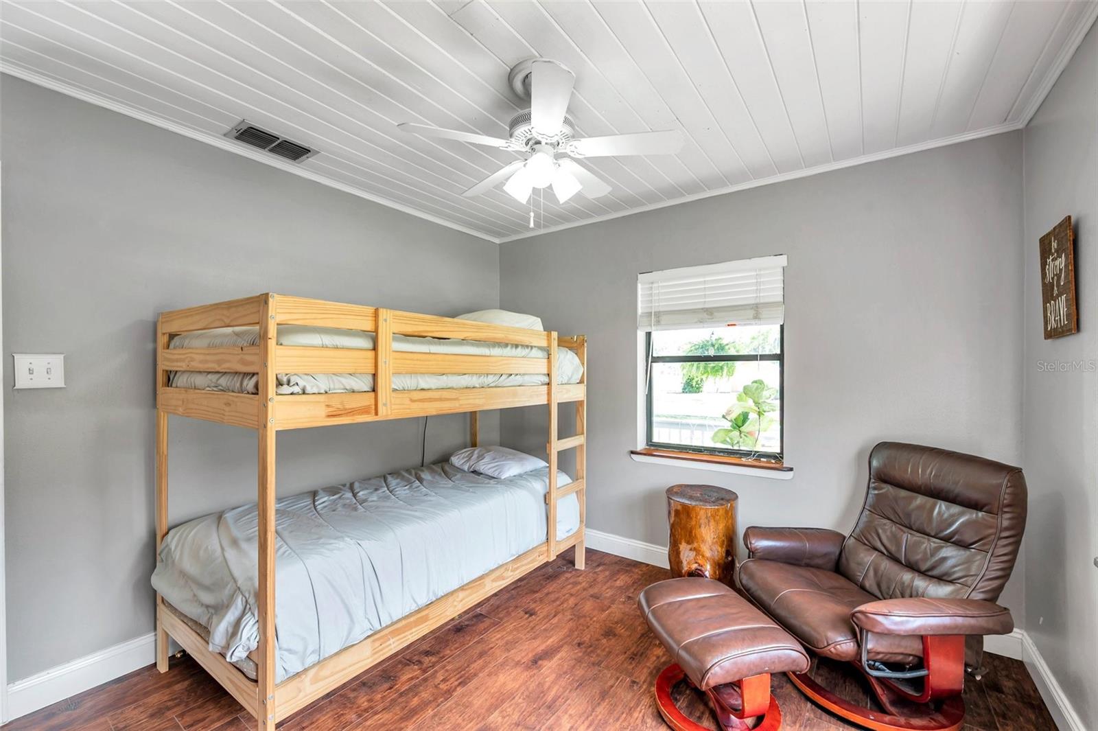 MASARYKTOWN - Residential Lease