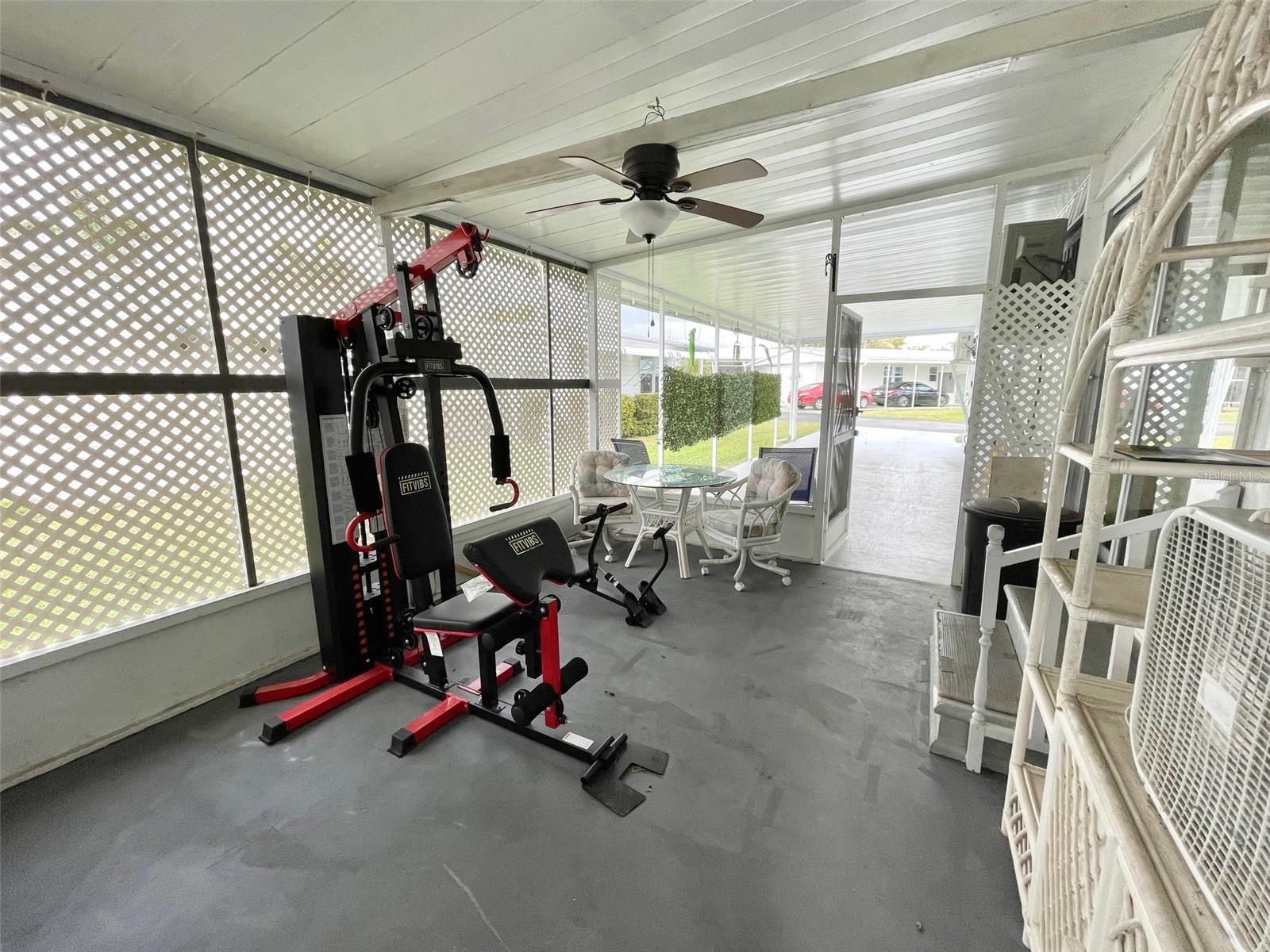 THUNDERBIRD MOBILE HOMES - Residential