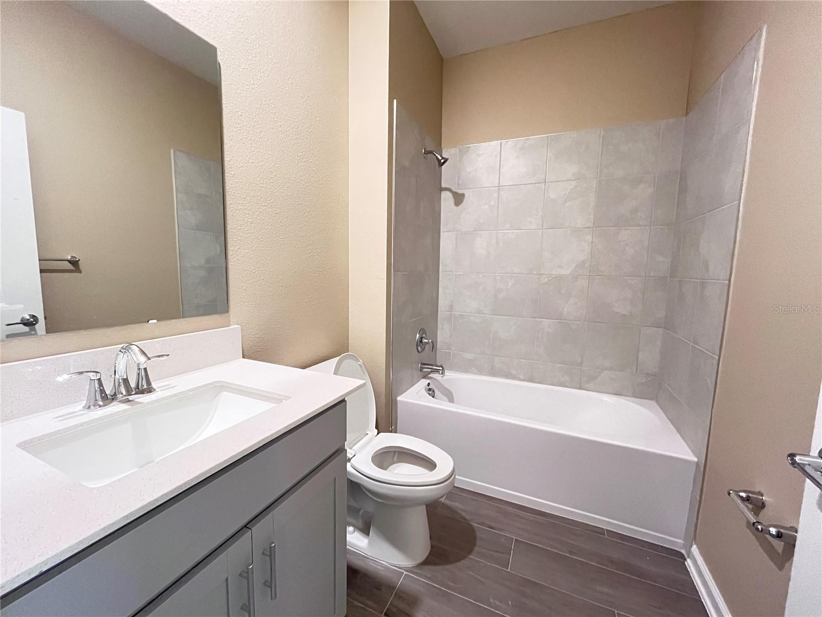WELLNESS RDG PH 1-A - Residential Lease