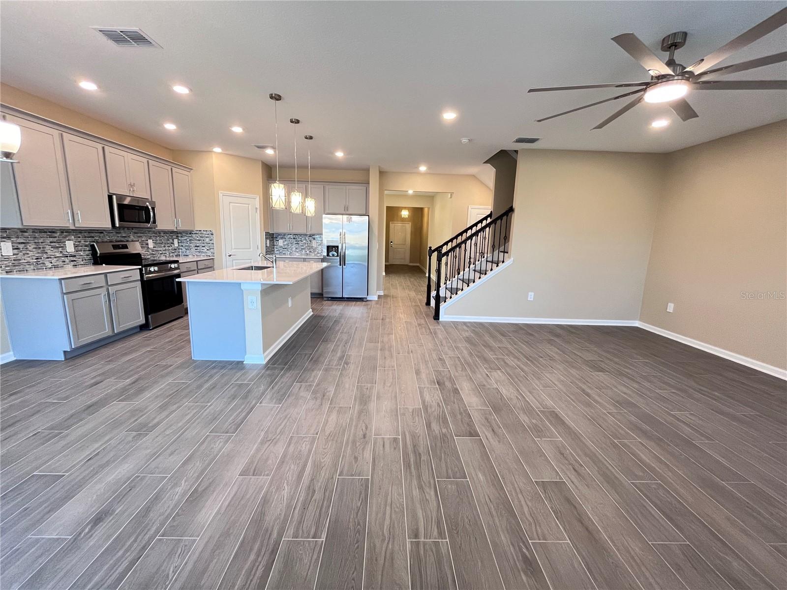 WELLNESS RDG PH 1-A - Residential Lease