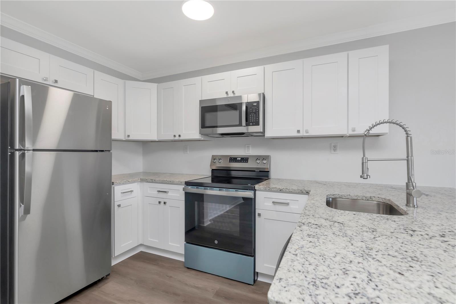 THE MARINA CLUB OF TAMPA A CON - Residential