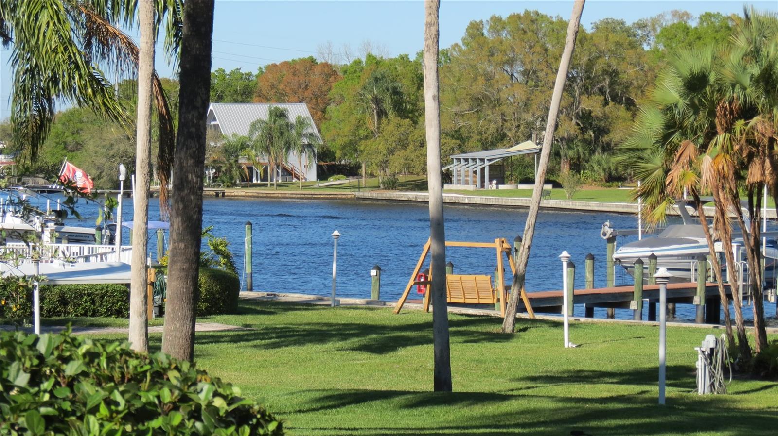 THE MARINA CLUB OF TAMPA A CON - Residential