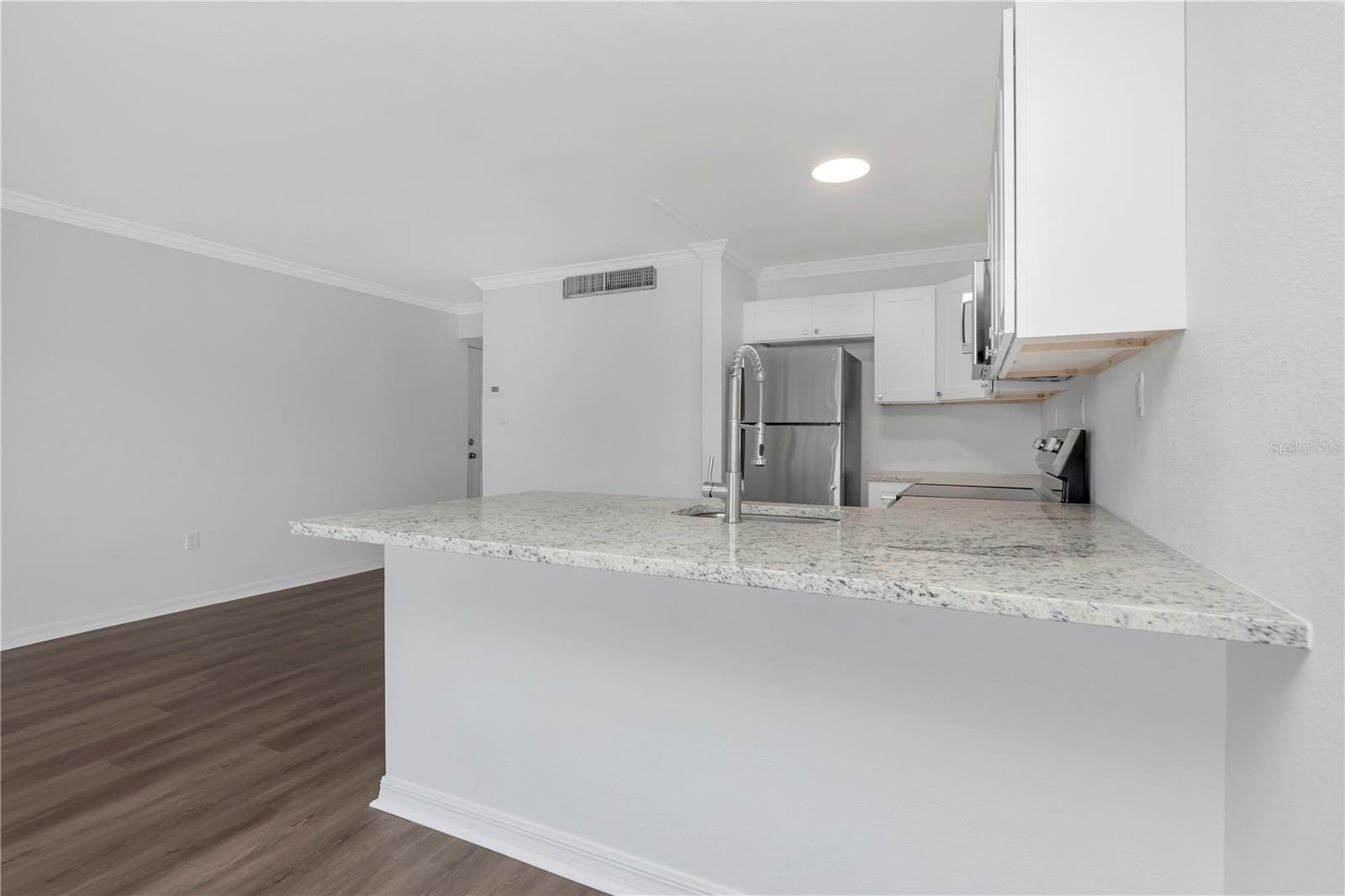 THE MARINA CLUB OF TAMPA A CON - Residential