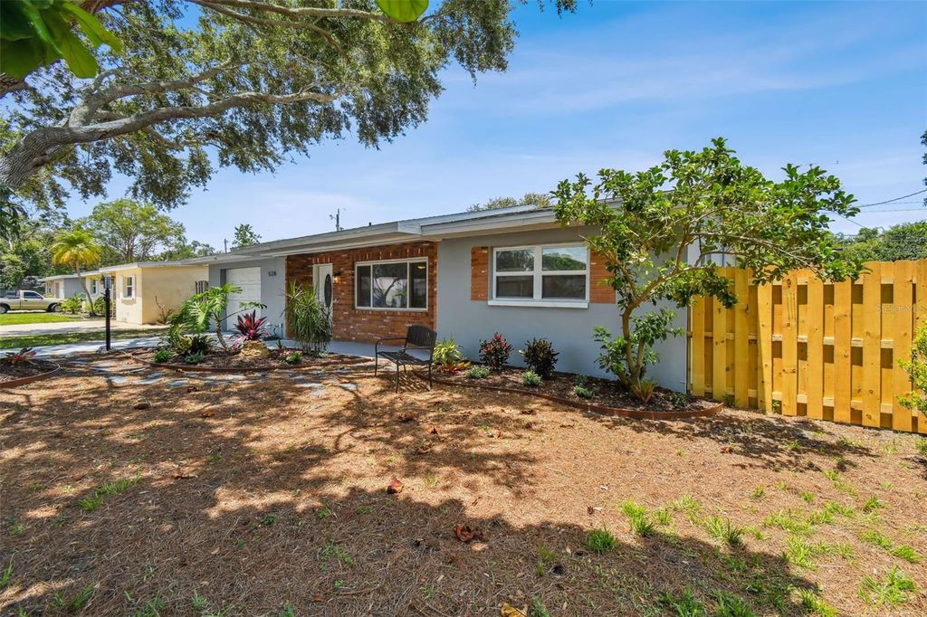 Photo of 528 Manor Drive, Dunedin, FL 34698 (MLS # A4657307)