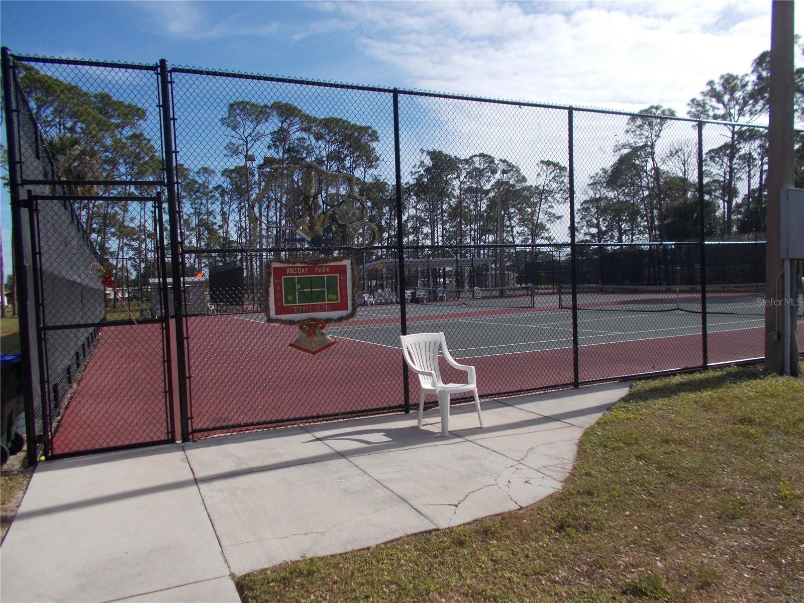 HOLIDAY PARK - Residential