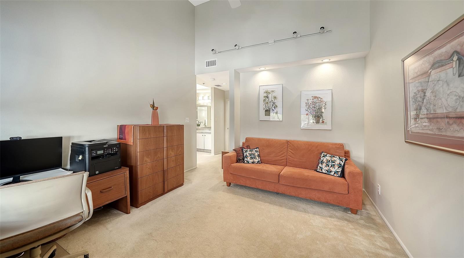 FAIRWAY BAY - Residential