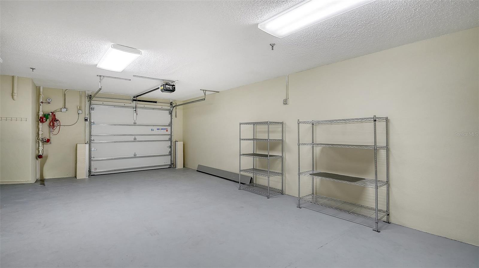 FAIRWAY BAY - Residential