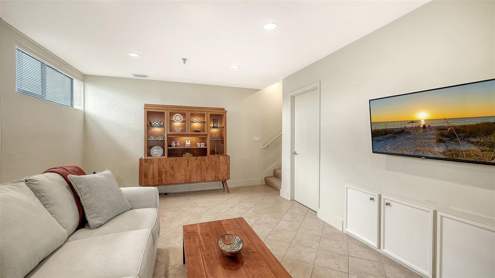 FAIRWAY BAY - Residential