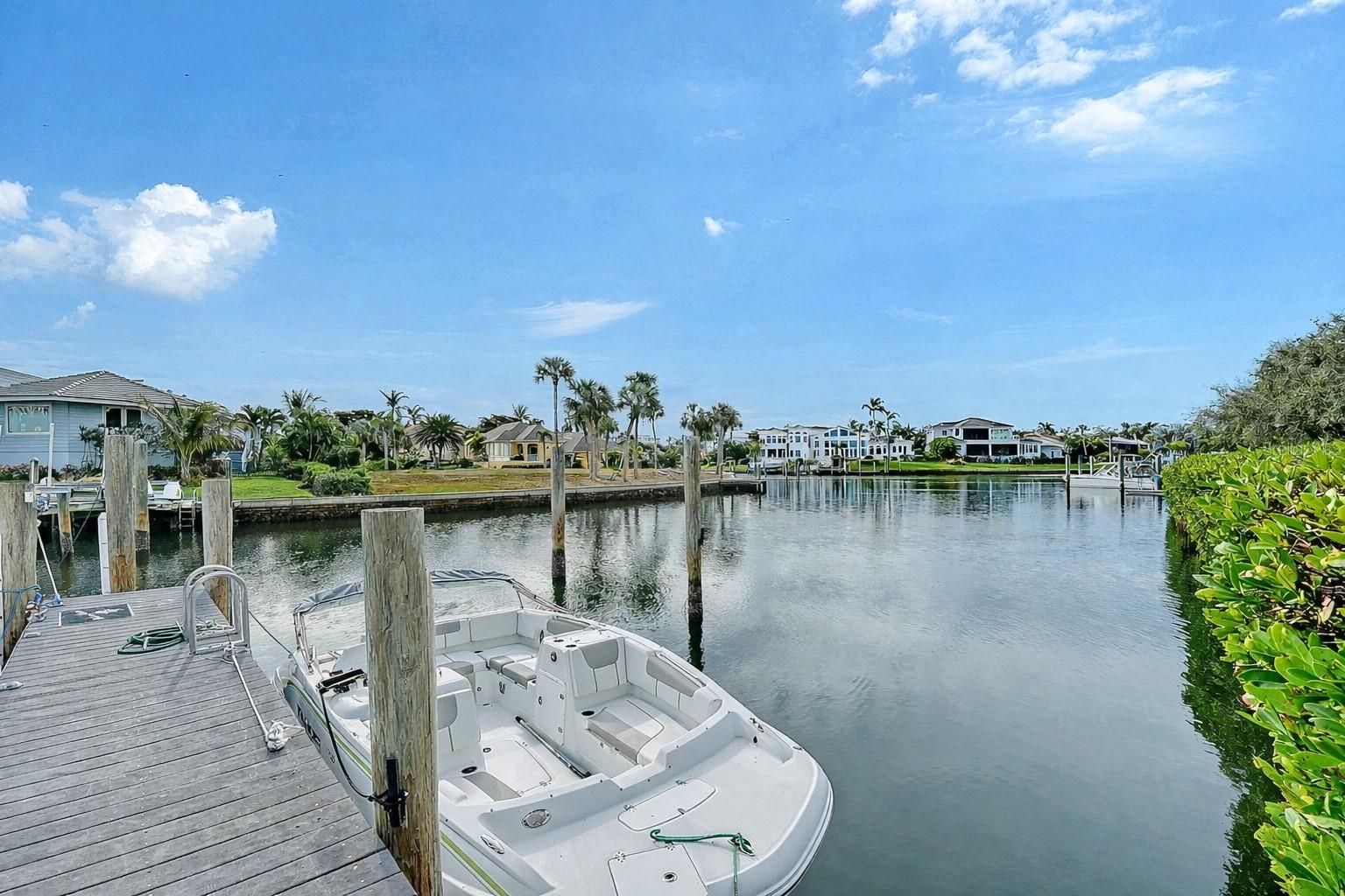 FAIRWAY BAY - Residential