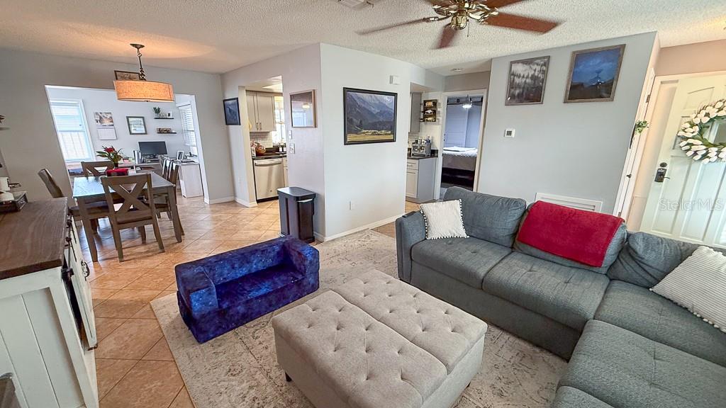 ALOHA GARDENS - Residential