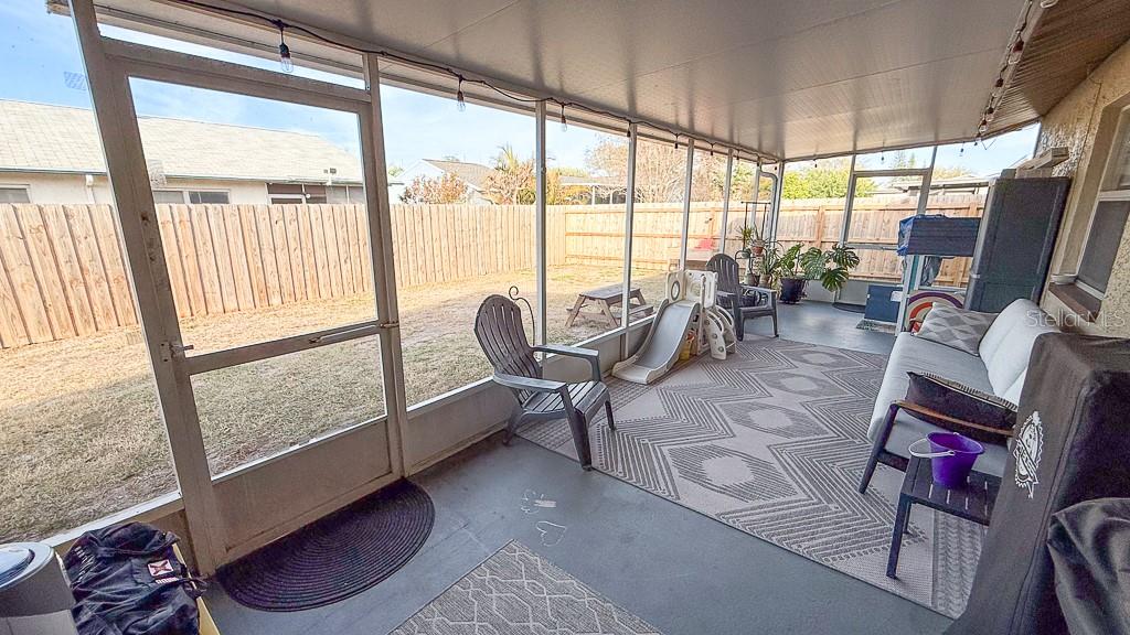 ALOHA GARDENS - Residential