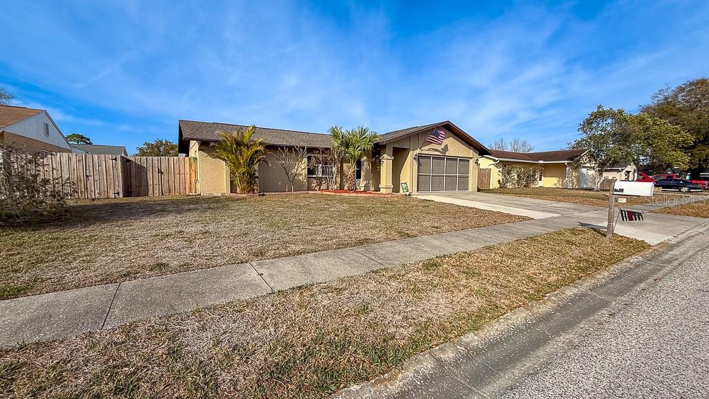 ALOHA GARDENS - Residential