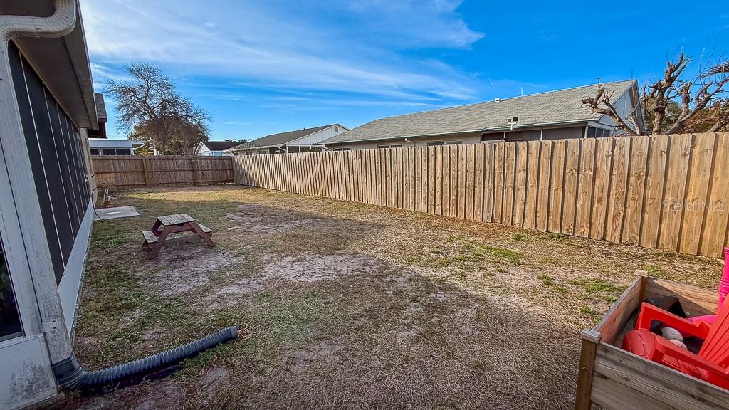 ALOHA GARDENS - Residential