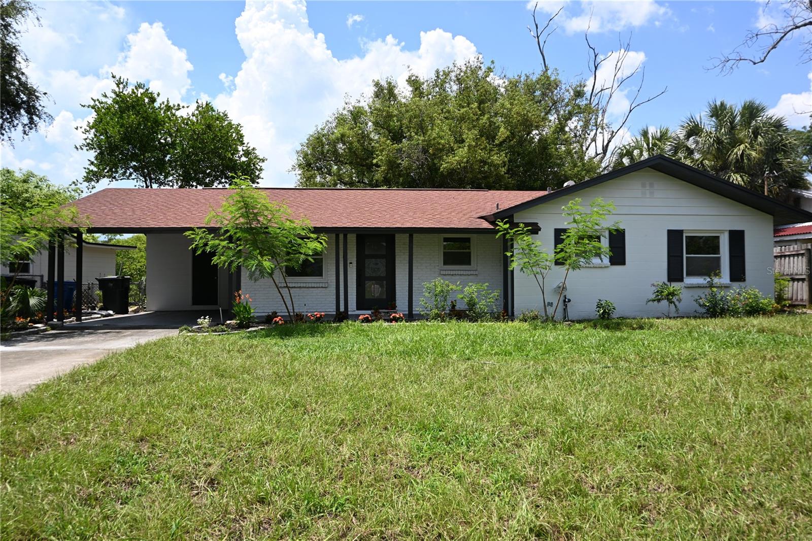 Boater's Paradise!!! Bring your boat to this beautifully remodeled home. Waterfront living will never be more affordable than it is today! Live the Salt Life at Fresh Water prices! Take your boat to St. Pete and all the beaches. The house has been completely remodeled with luxury vinyl floors and updated bathrooms and kitchen. No HOA so use as a VRBO if you so desire. Dock is currently being upgraded but 15k credit will be given if work is not performed in a timely manner. Flood insurance is paid and fully transferrable!!!!