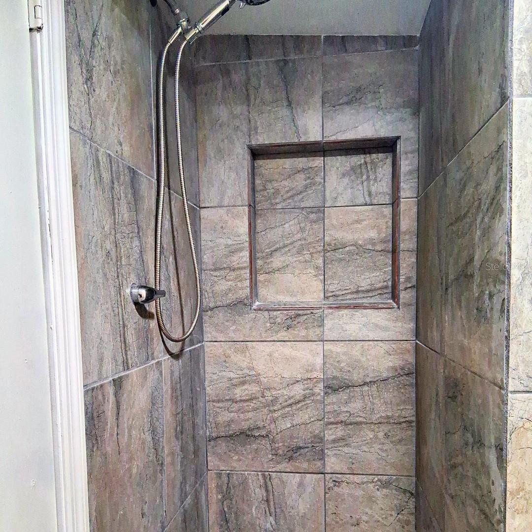 QUEENS MIRROR SOUTH 2ND REP ADD REP - Residential