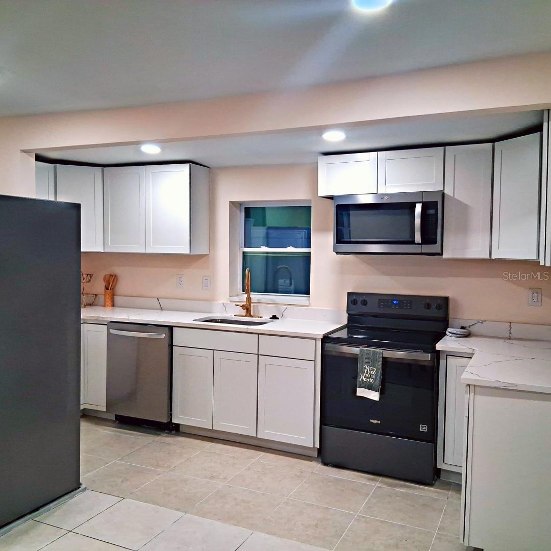 QUEENS MIRROR SOUTH 2ND REP ADD REP - Residential