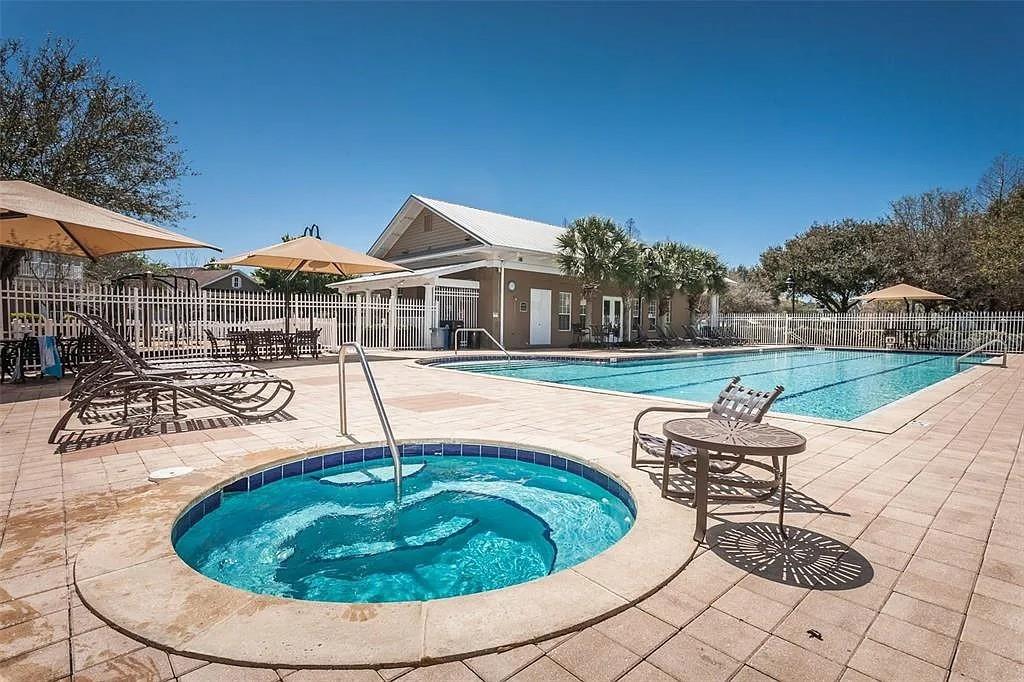 WOODLANDS/LONGLEAF - Residential