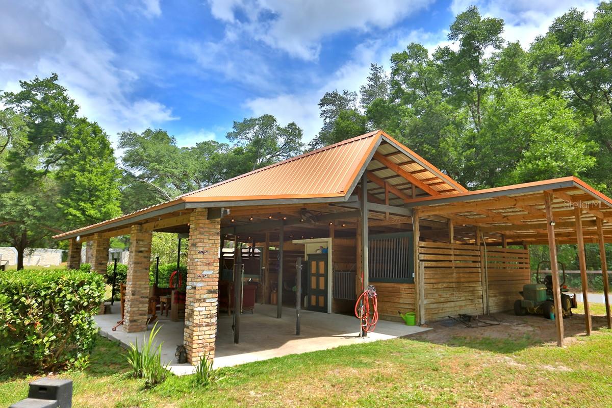 ACREAGE NON SUBDIVISION - Residential
