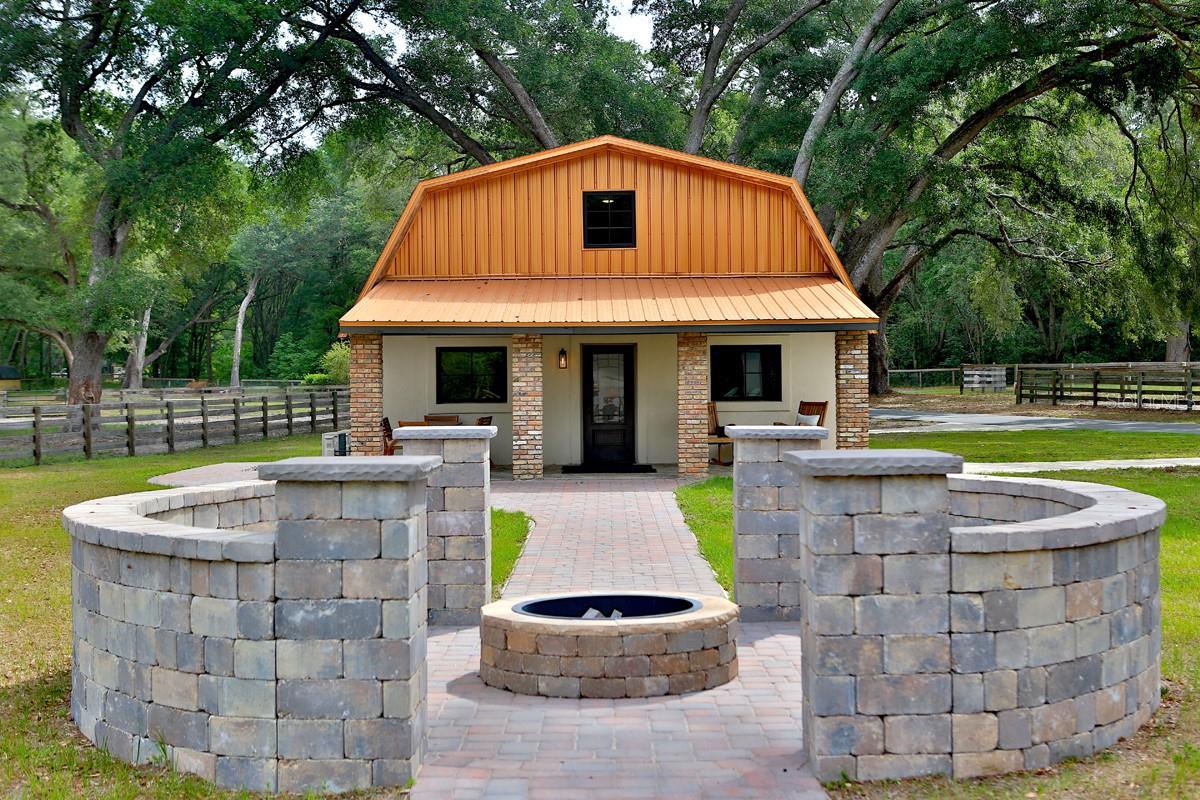 ACREAGE NON SUBDIVISION - Residential
