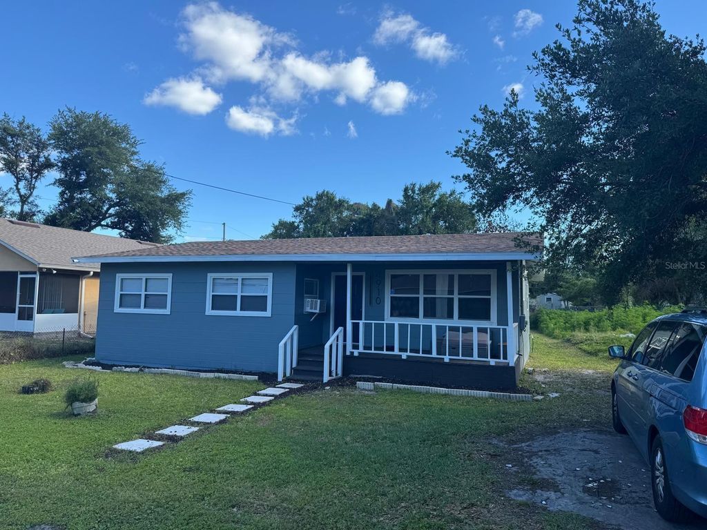 Photo of 4910 Huppel Avenue, Orlando, FL 32811 (MLS # O6378928)