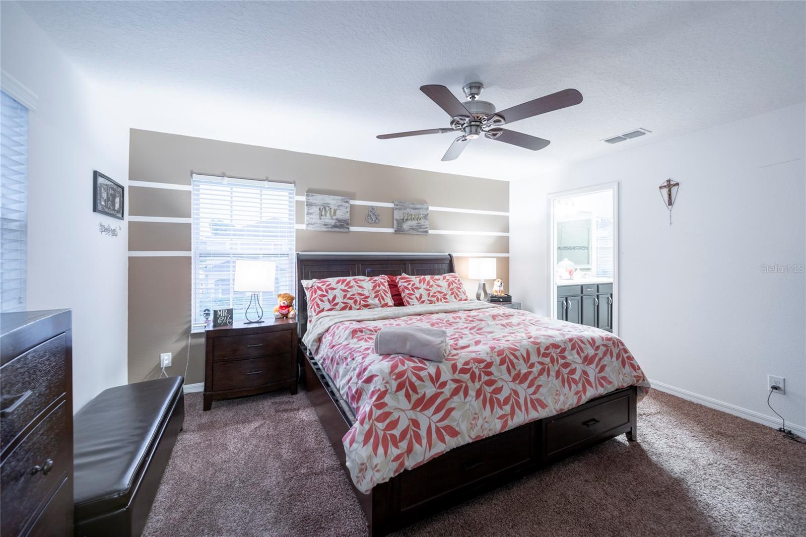 LAUREL ESTATES - Residential