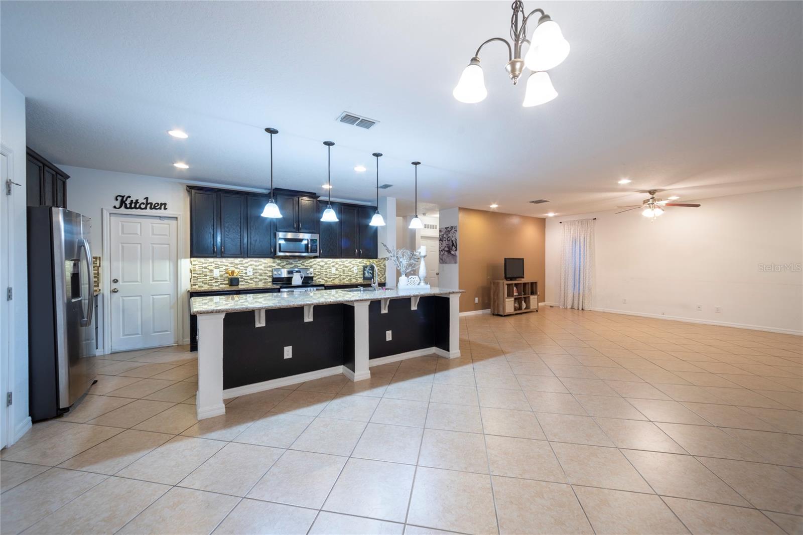 LAUREL ESTATES - Residential