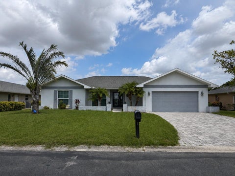 Photo of 1009 Indian Hills Court, Venice, FL 34293 (MLS # TB8543703)