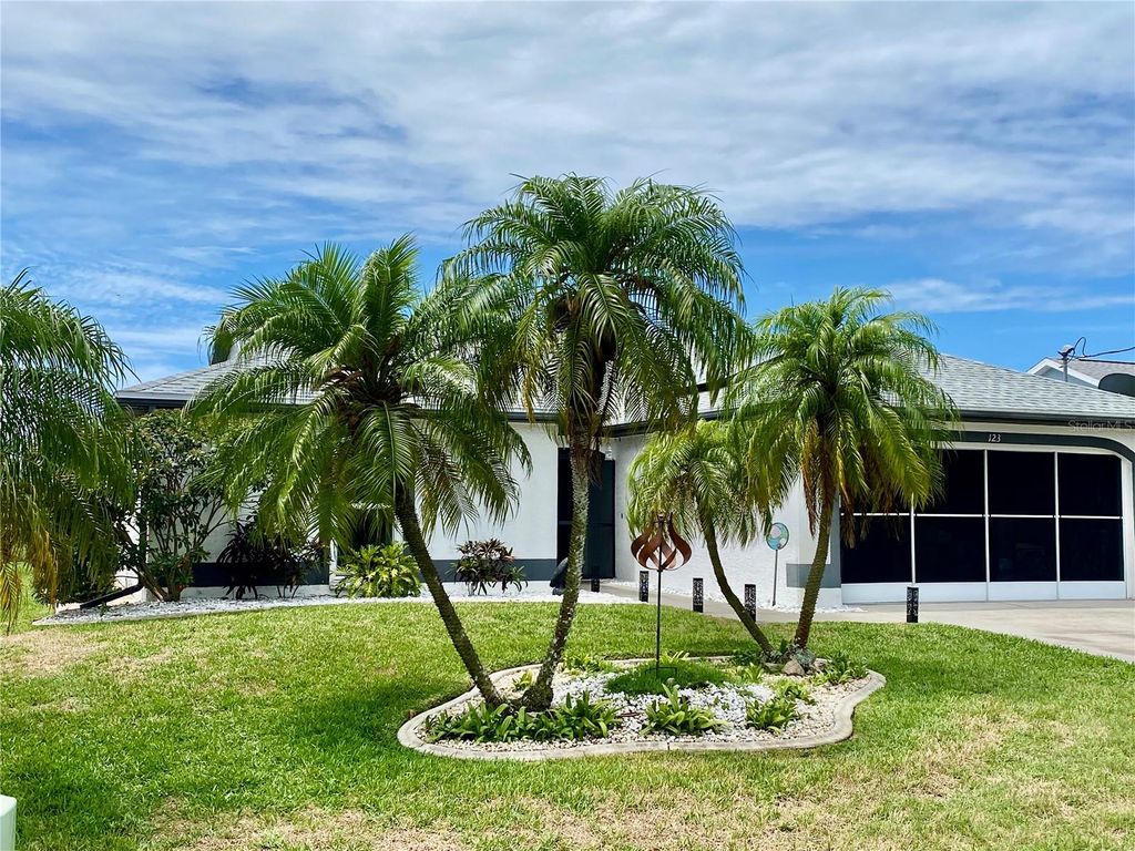 Photo of 123 Kings Drive, Rotonda West, FL 33947 (MLS # A4695190)