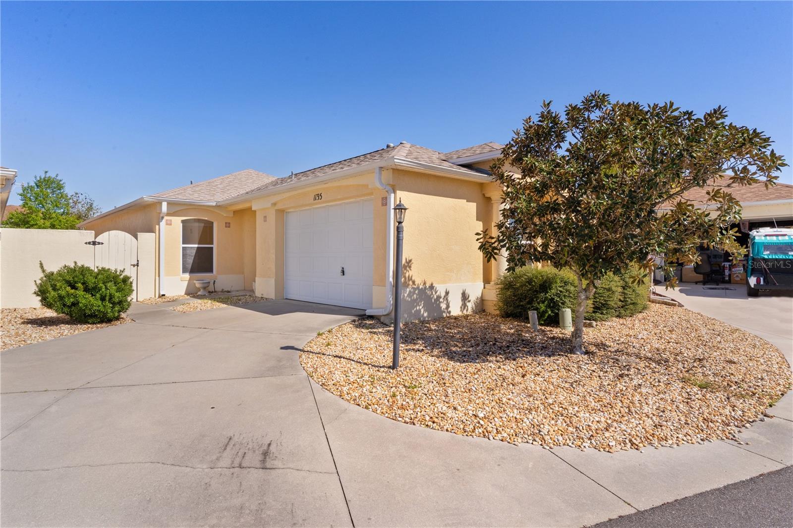 1135 SANTA CRUZ DRIVE
