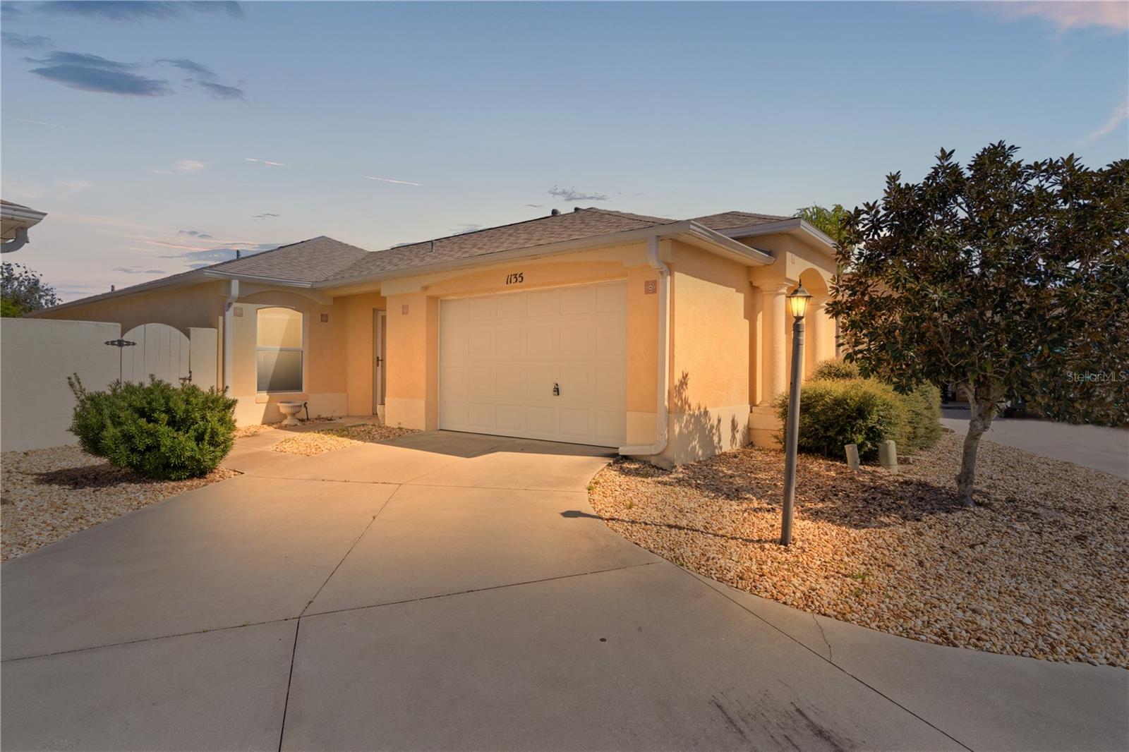1135 SANTA CRUZ DRIVE