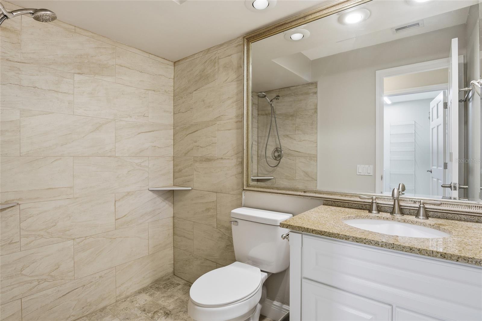 ORANGE TREE COUNTRY CLUB - Residential