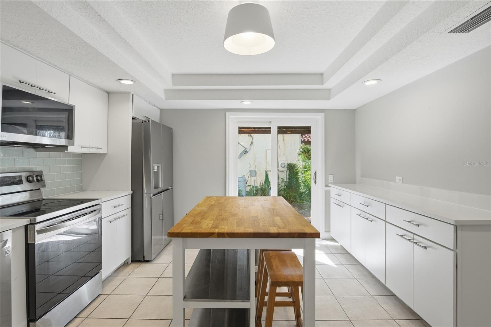 ORANGE TREE COUNTRY CLUB - Residential