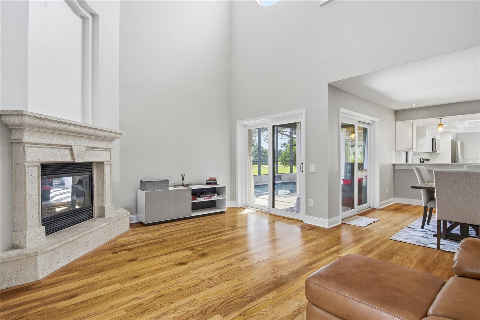 ORANGE TREE COUNTRY CLUB - Residential