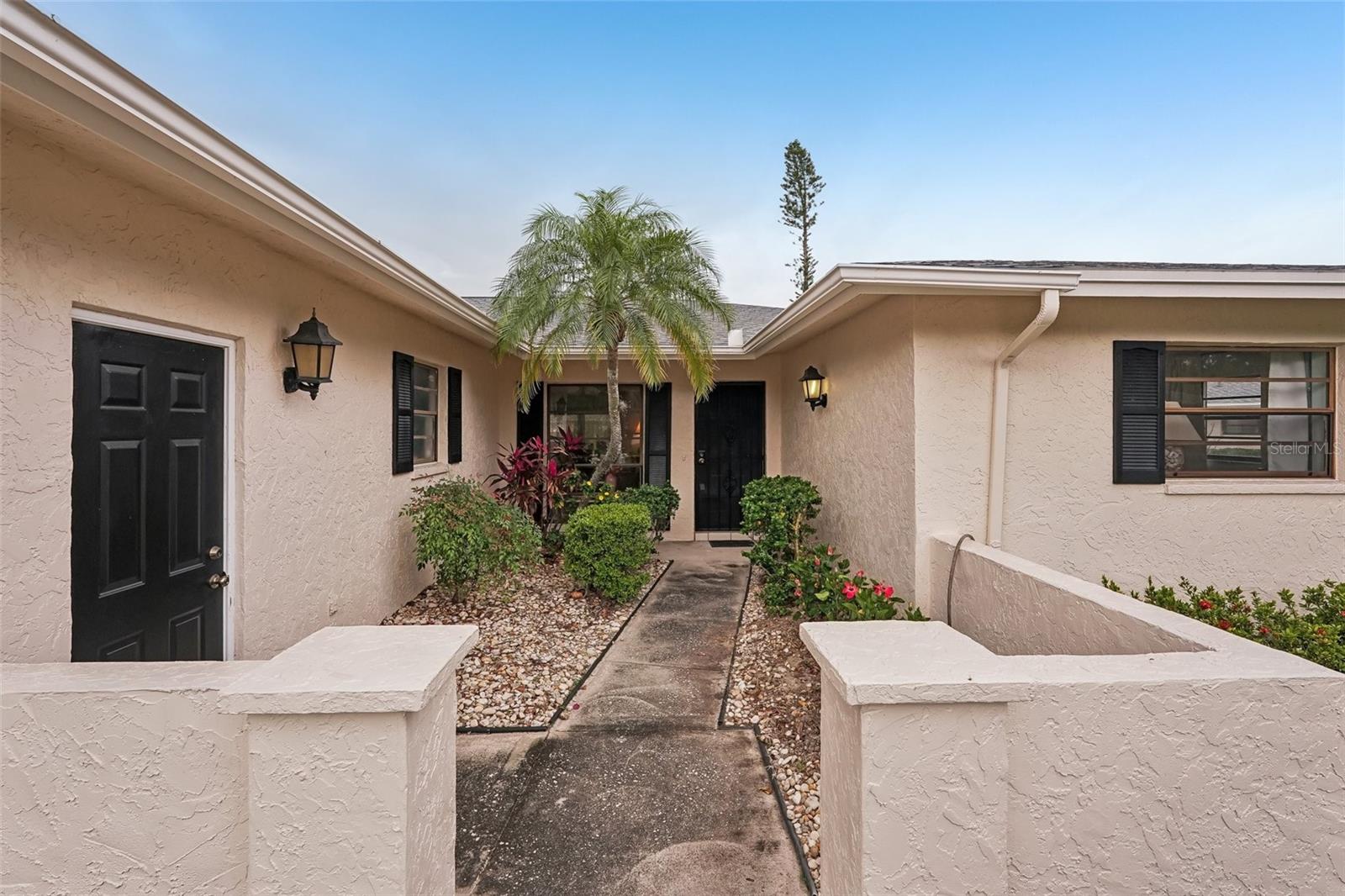7094 FAIRWAY BEND CIRCLE 7094
