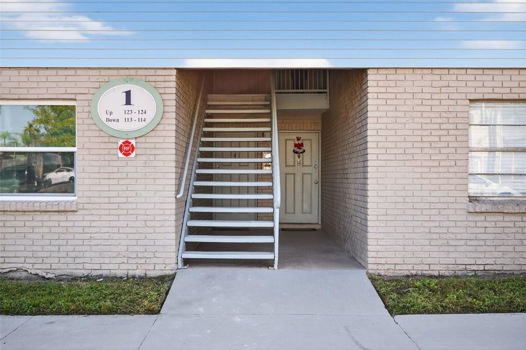 Photo of 7210 N Manhattan Avenue #124, Tampa, FL 33614 (MLS # TB8447655)