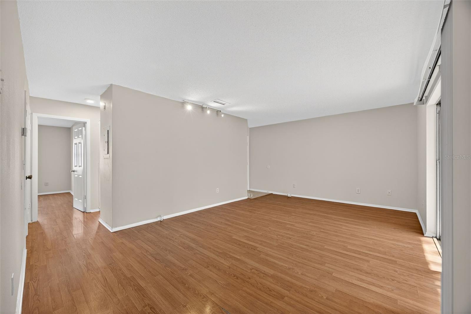 MANHATTAN PALMS CONDO - Residential