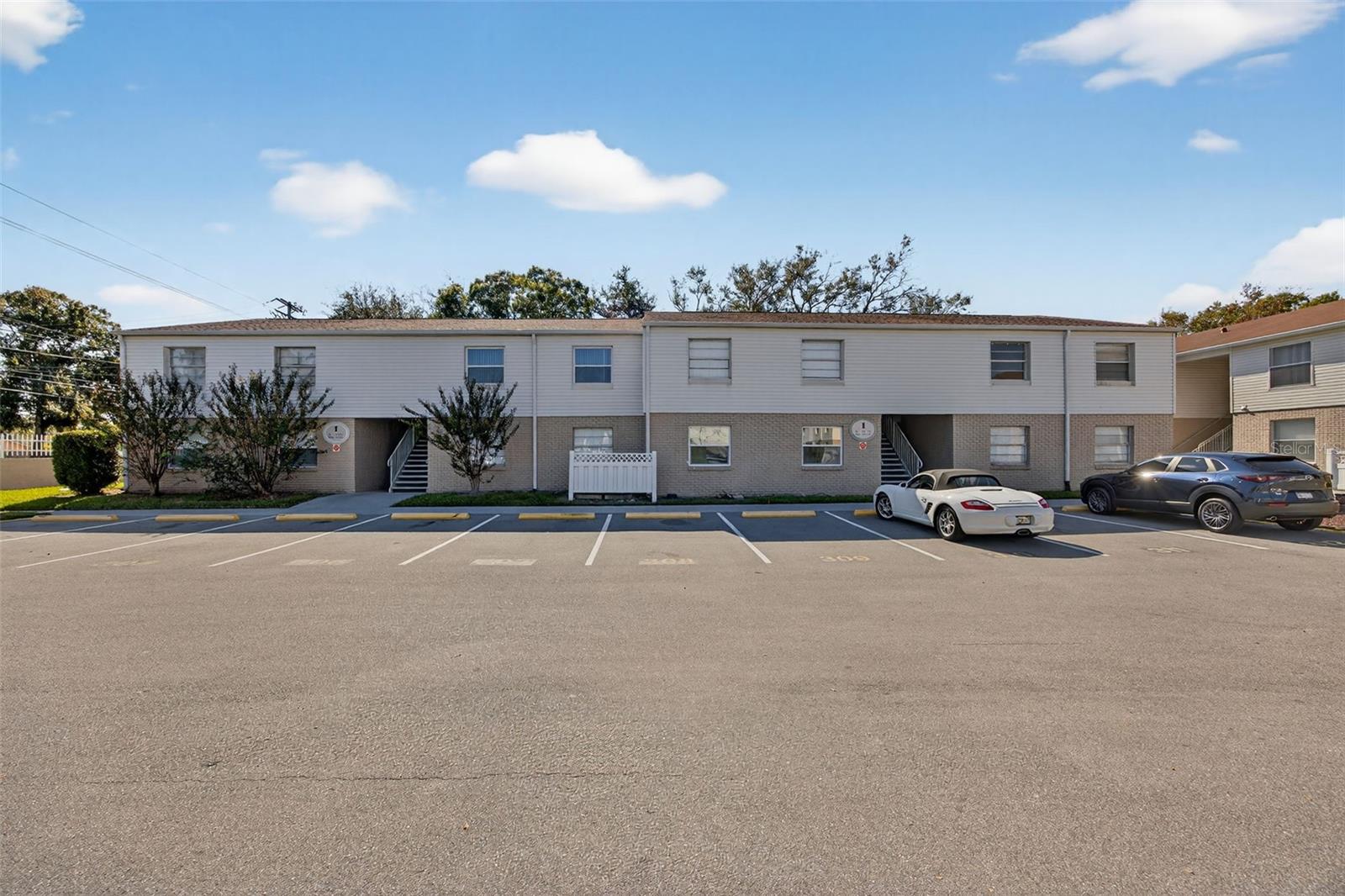 MANHATTAN PALMS CONDO - Residential