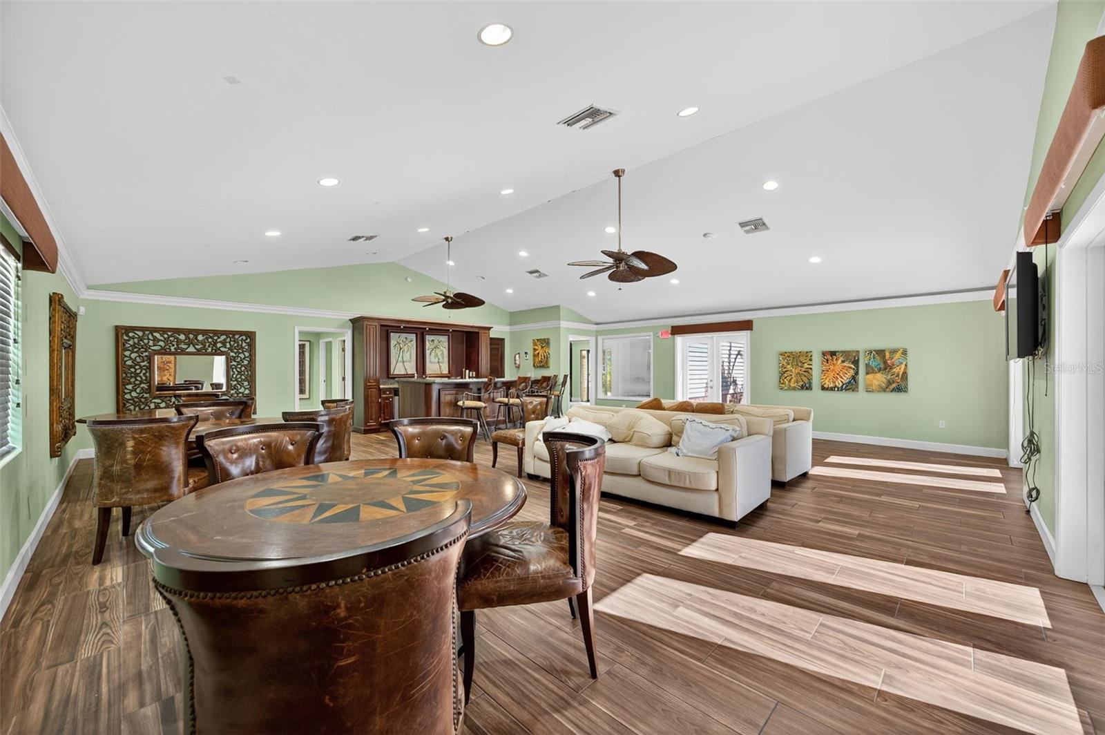 MANHATTAN PALMS CONDO - Residential