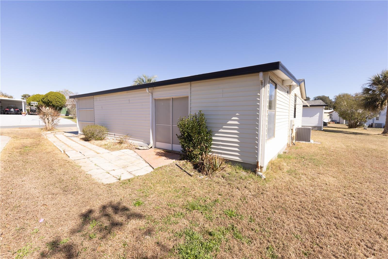 LADY LAKE ORANGE BLOSSOM GARDENS UNIT 06 - Residential