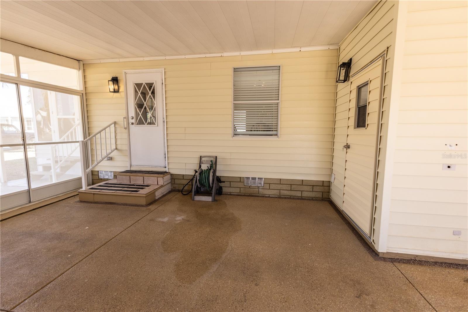 LADY LAKE ORANGE BLOSSOM GARDENS UNIT 06 - Residential