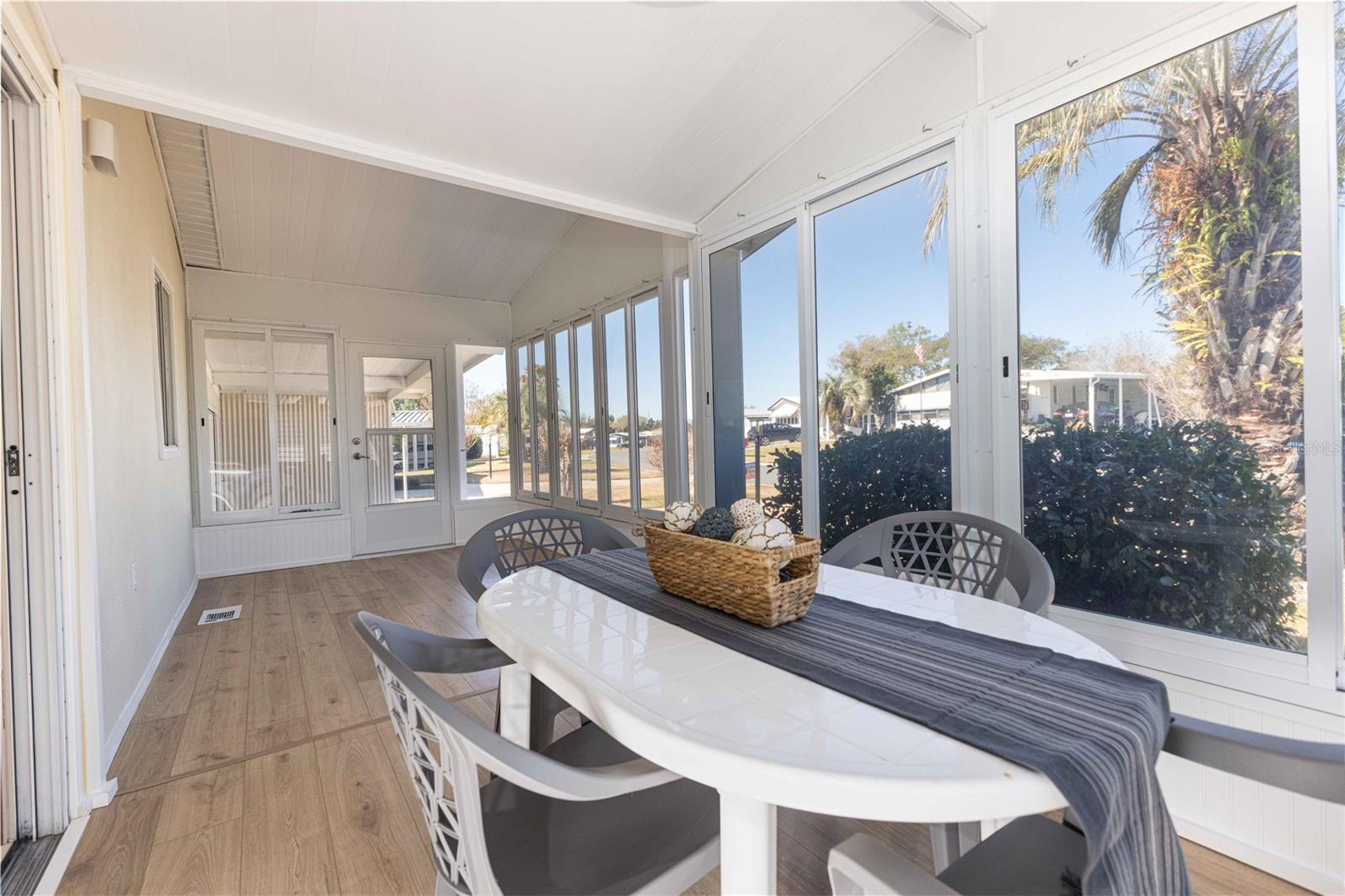 LADY LAKE ORANGE BLOSSOM GARDENS UNIT 06 - Residential